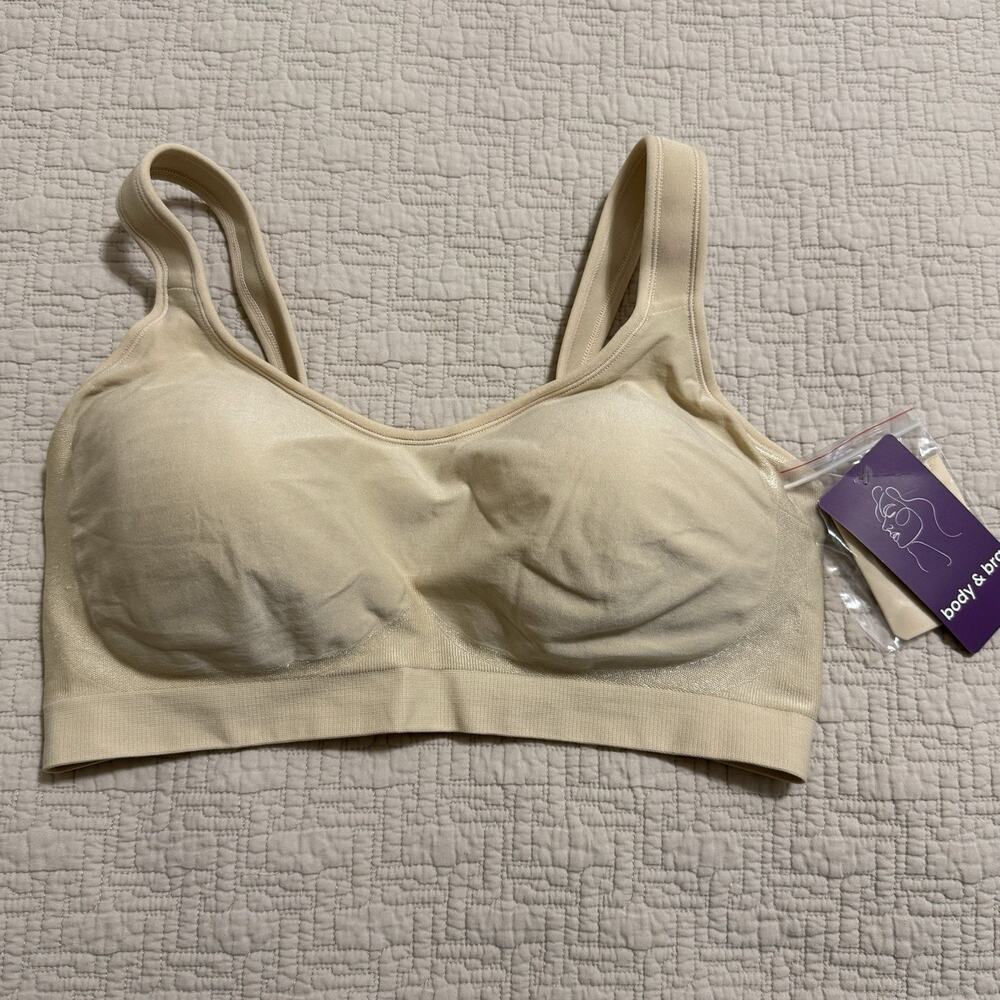 Body & Bra Women's XL Anti-Sag Seamless Supportive Bra Beige Wire Free